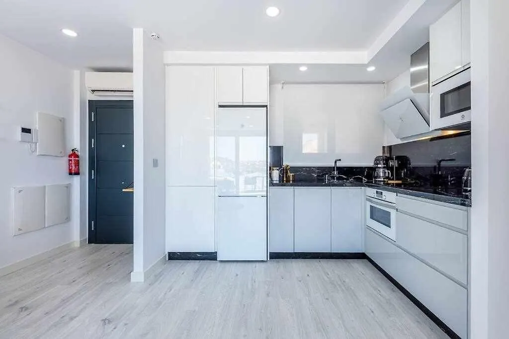 Апартаменты Lujoso Apartamento De 2 Habitaciones Con Vistas Бенальмадена Испания