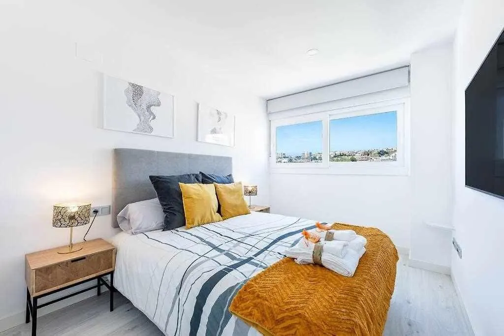 Апартаменты Lujoso Apartamento De 2 Habitaciones Con Vistas Бенальмадена