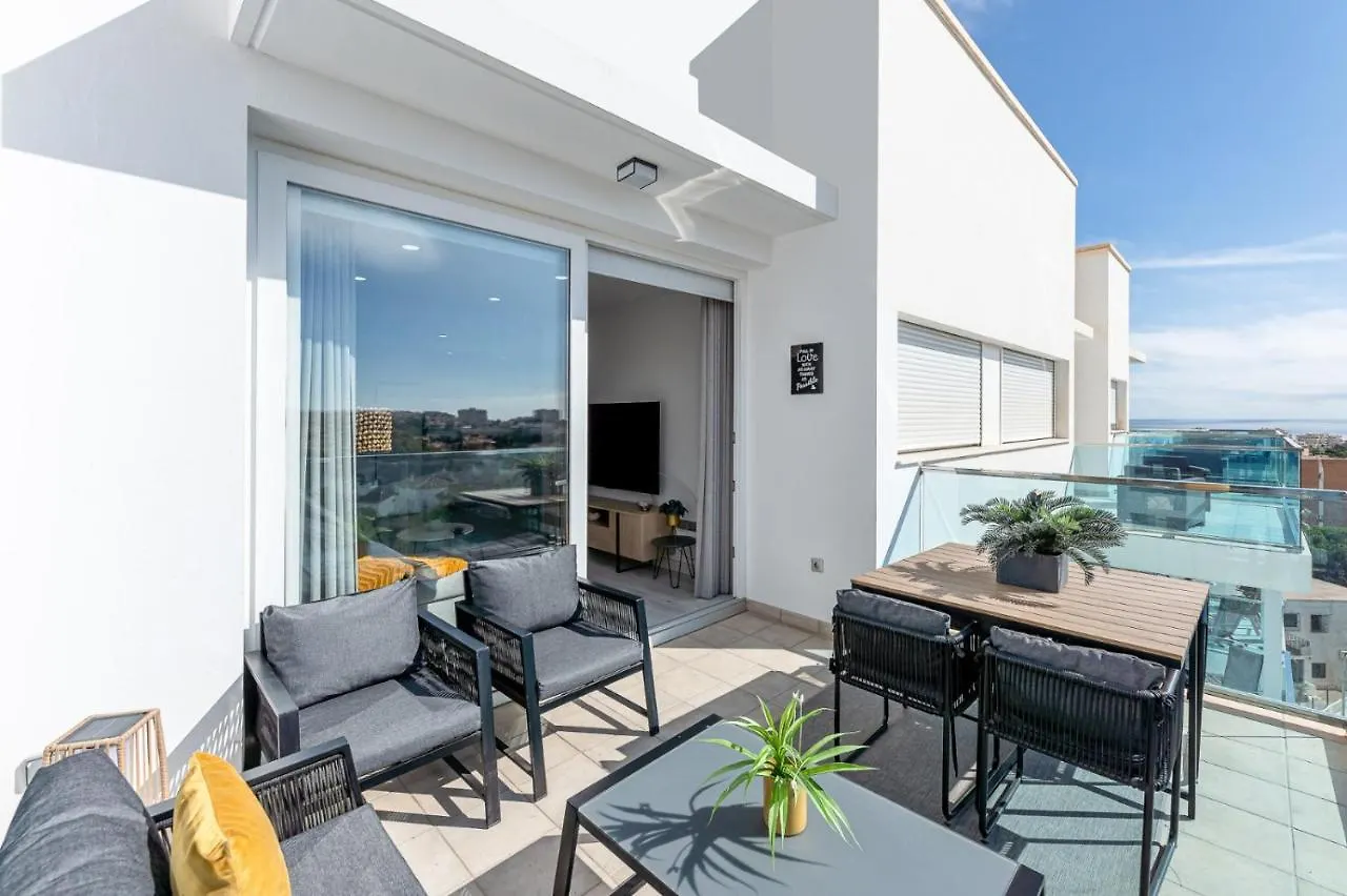 Апартаменты Lujoso Apartamento De 2 Habitaciones Con Vistas Бенальмадена