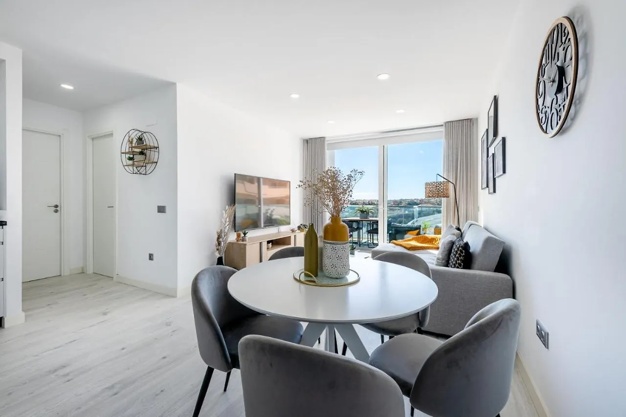 Lujoso Apartamento De 2 Habitaciones Con Vistas Benalmadena 0*,