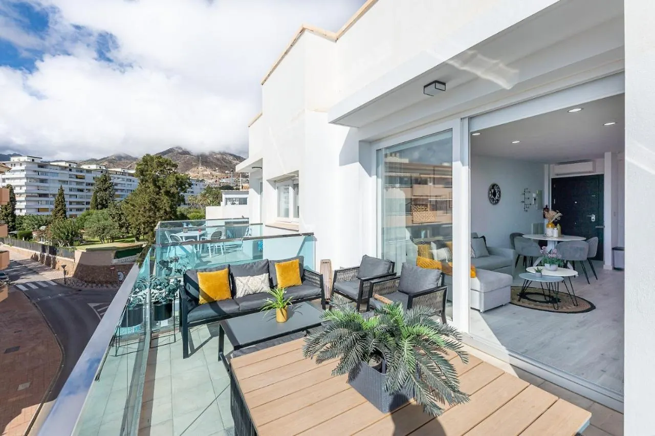 Lujoso Apartamento De 2 Habitaciones Con Vistas Benalmadena Apartment